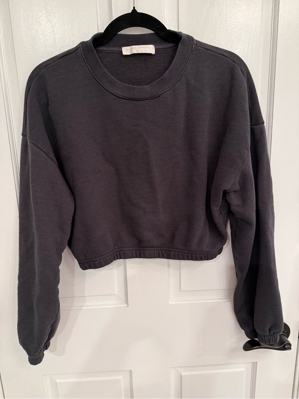 Spiritual Gangster Women's Charcoal Cropped Crewneck Sweatshirt